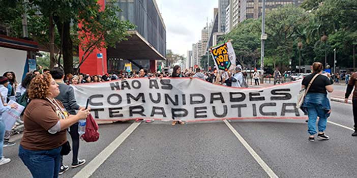 Manifestantes ocupam a Av. Paulista em grito de loucura em liberdade | Notícias